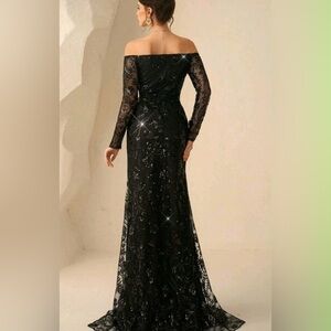 Elegant Black Lace Evening Gown